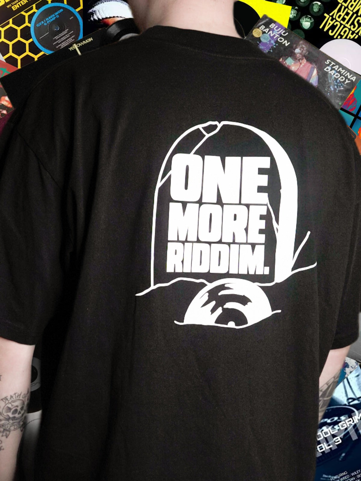 OMR T-SHIRT - BLACK/WHITE