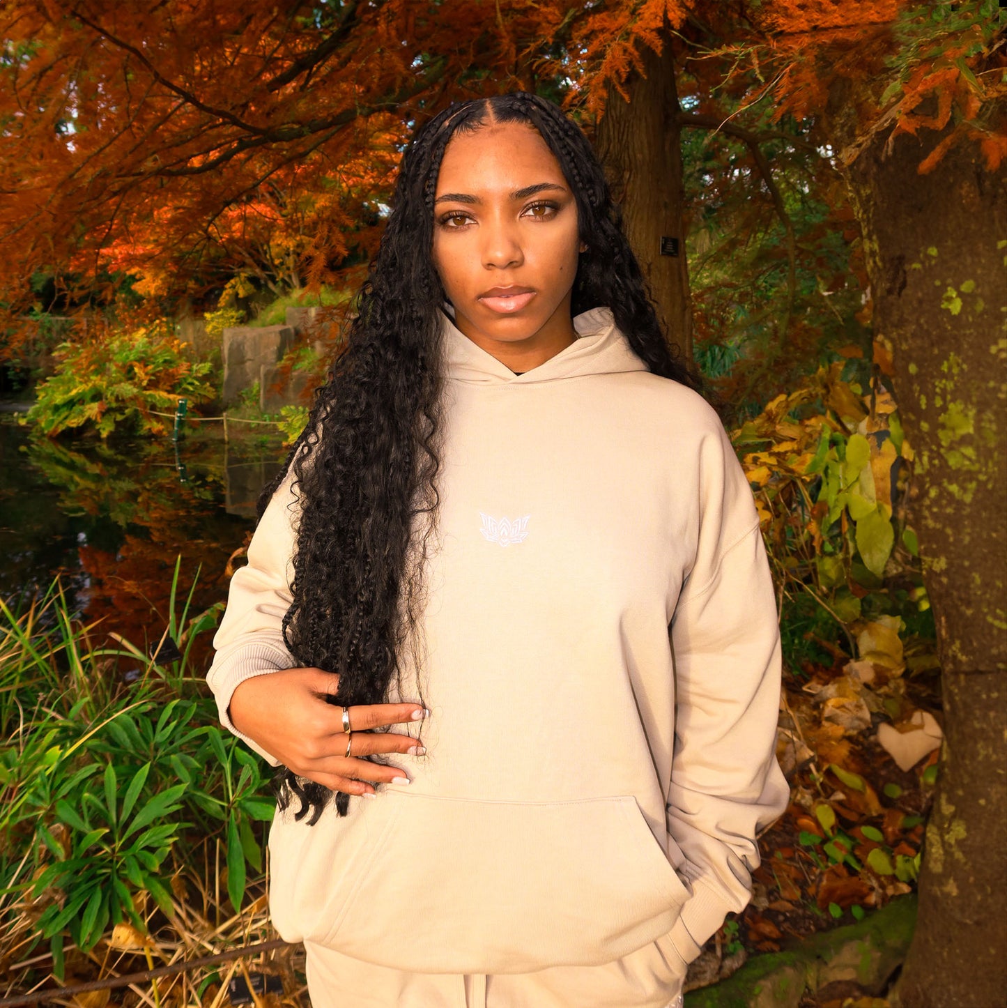 LIL LOTUS PREMIUM HOOD - SANDSTONE (UV LIGHT ACTIVATED)