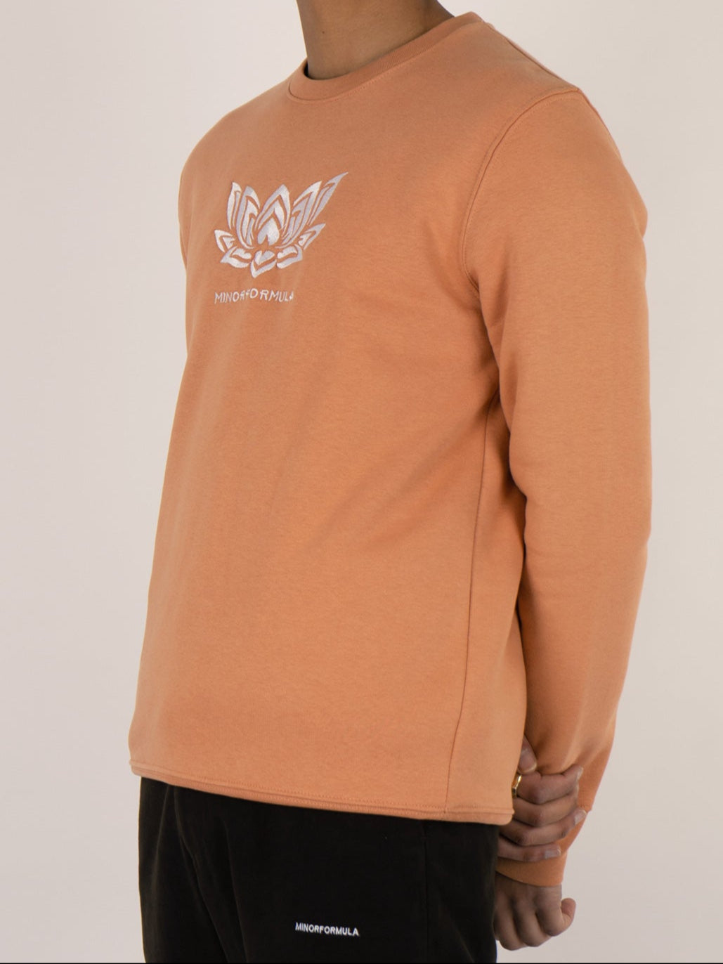 NU ENGLAND SWEATSHIRT - PEACH