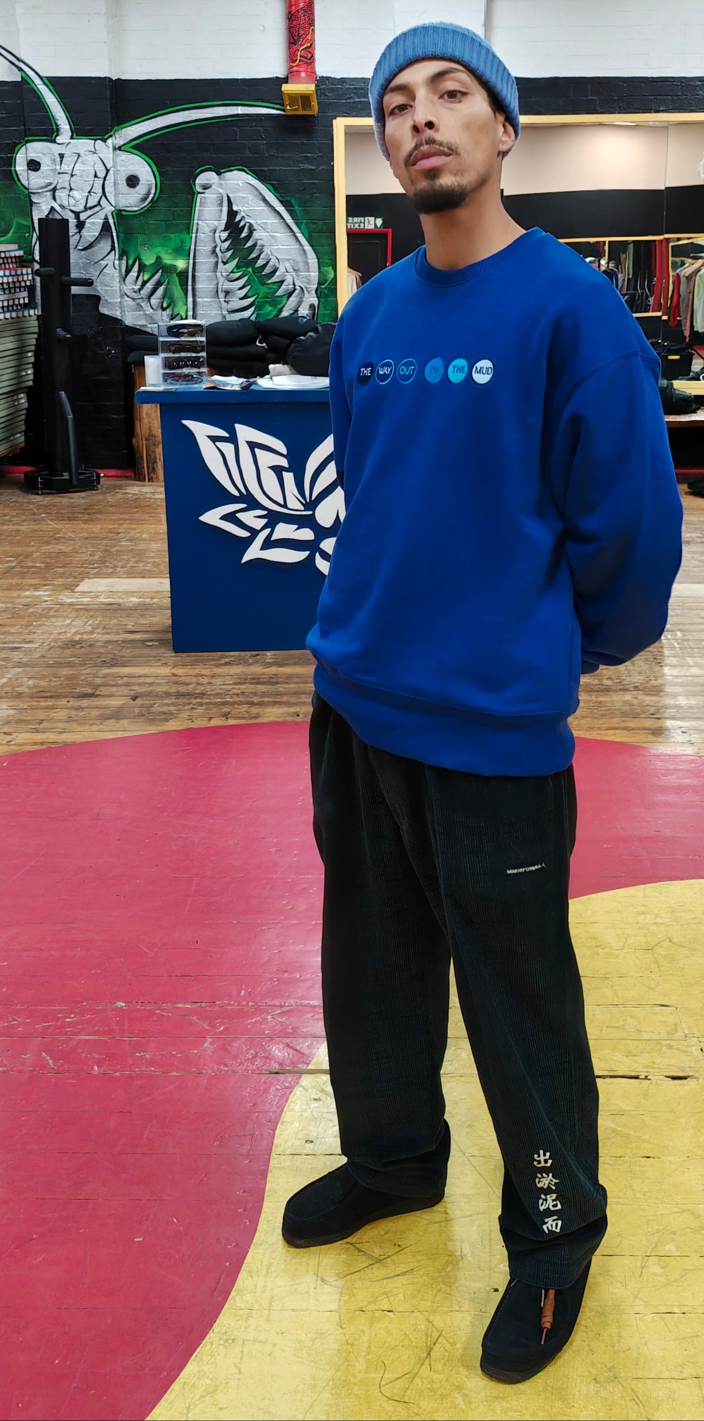 THE WAY OUT SWEATSHIRT - BLUE (RARE SAMPLE X1 Large)