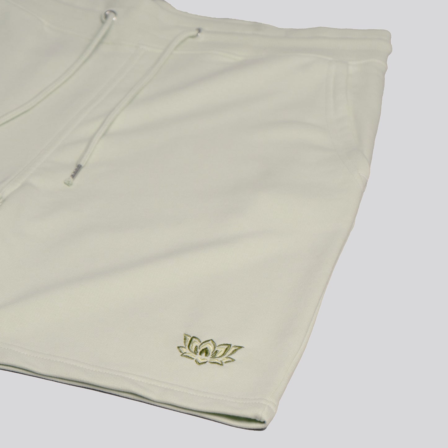 LOTUS SHORTS - LIGHT GREEN