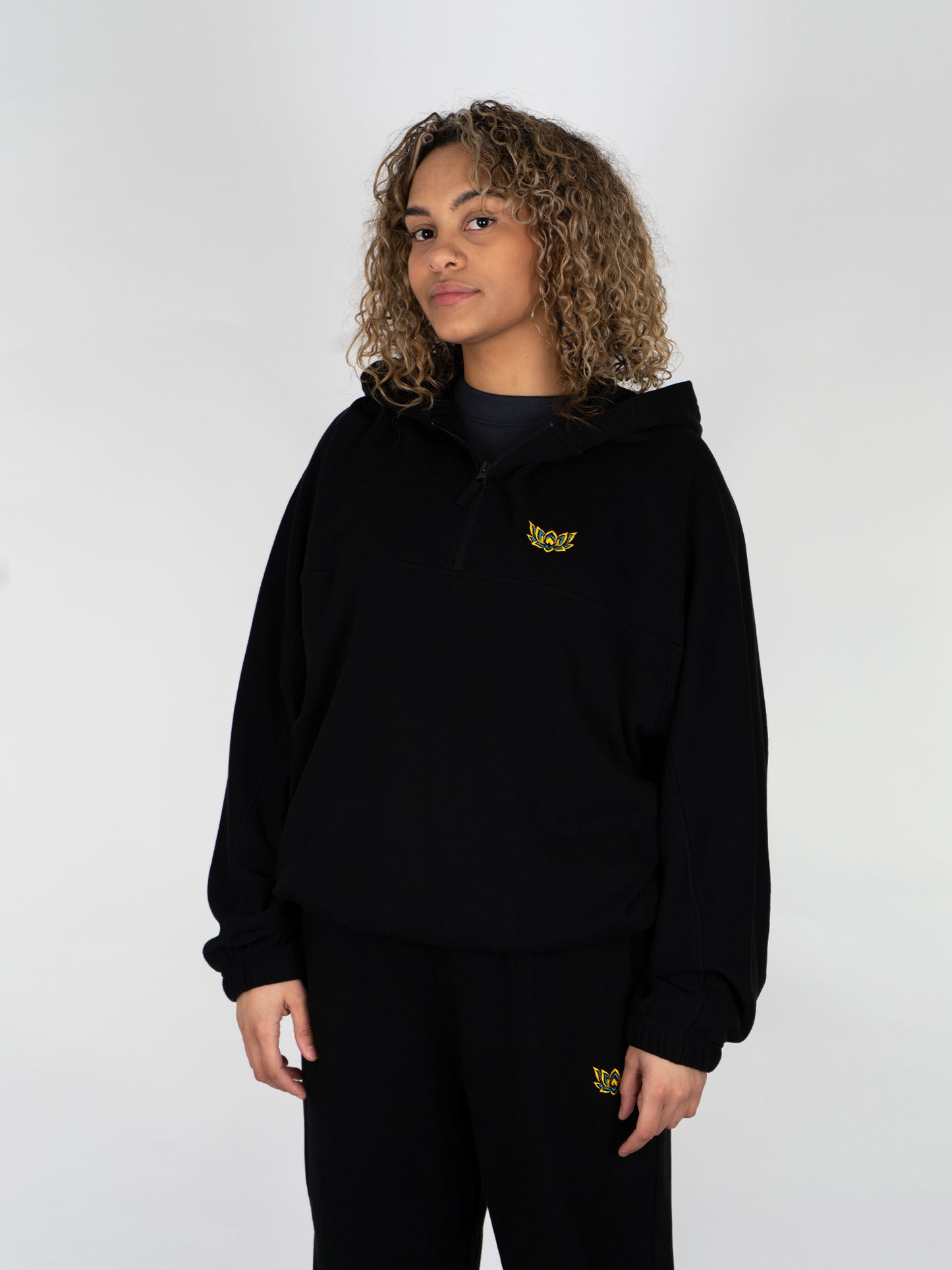 LIL LOTUS RAGLAN HALF ZIP HOOD - BLACK