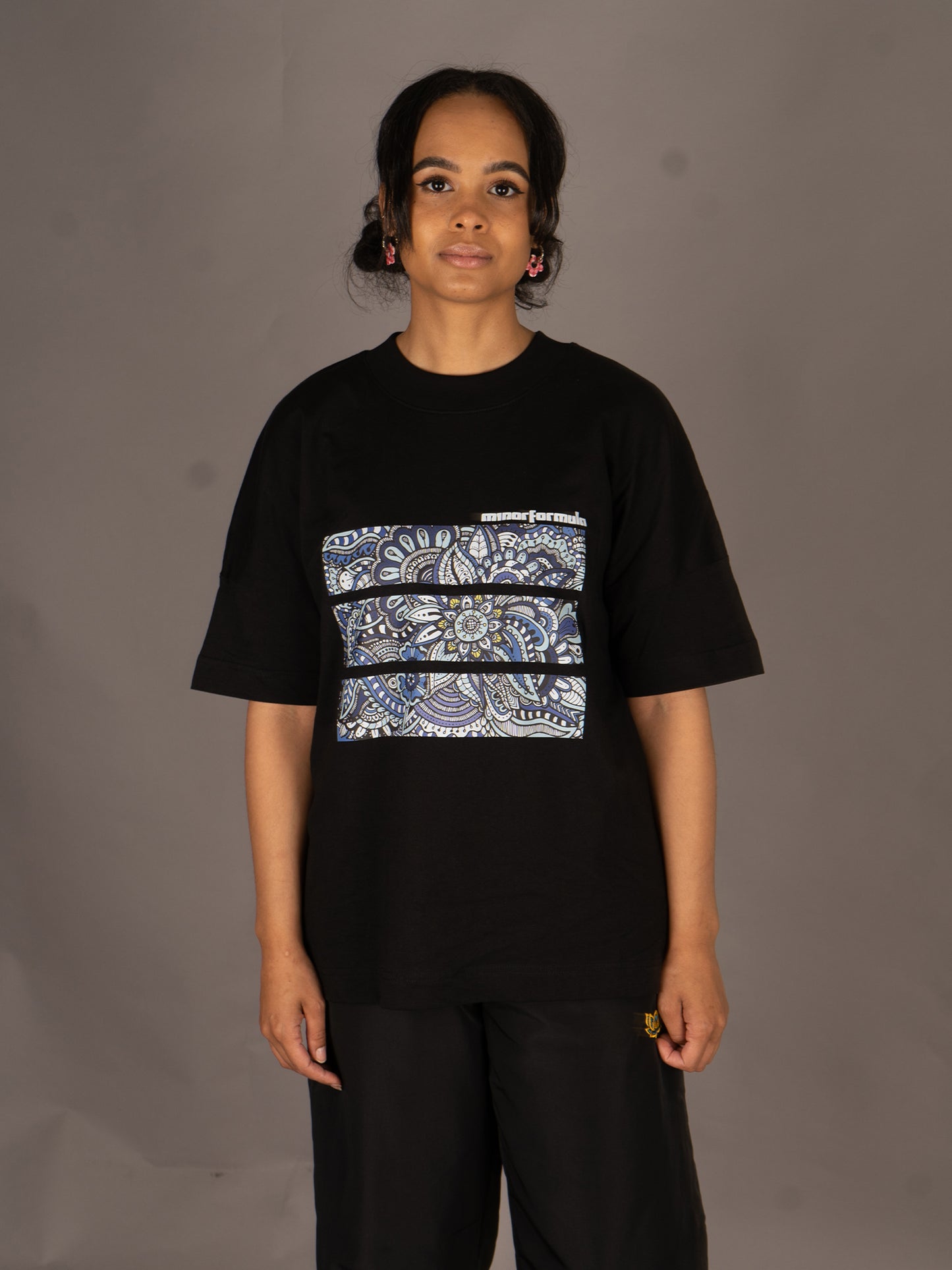 OVERSIZED MIND THE FLOWERS T-SHIRT - BLACK