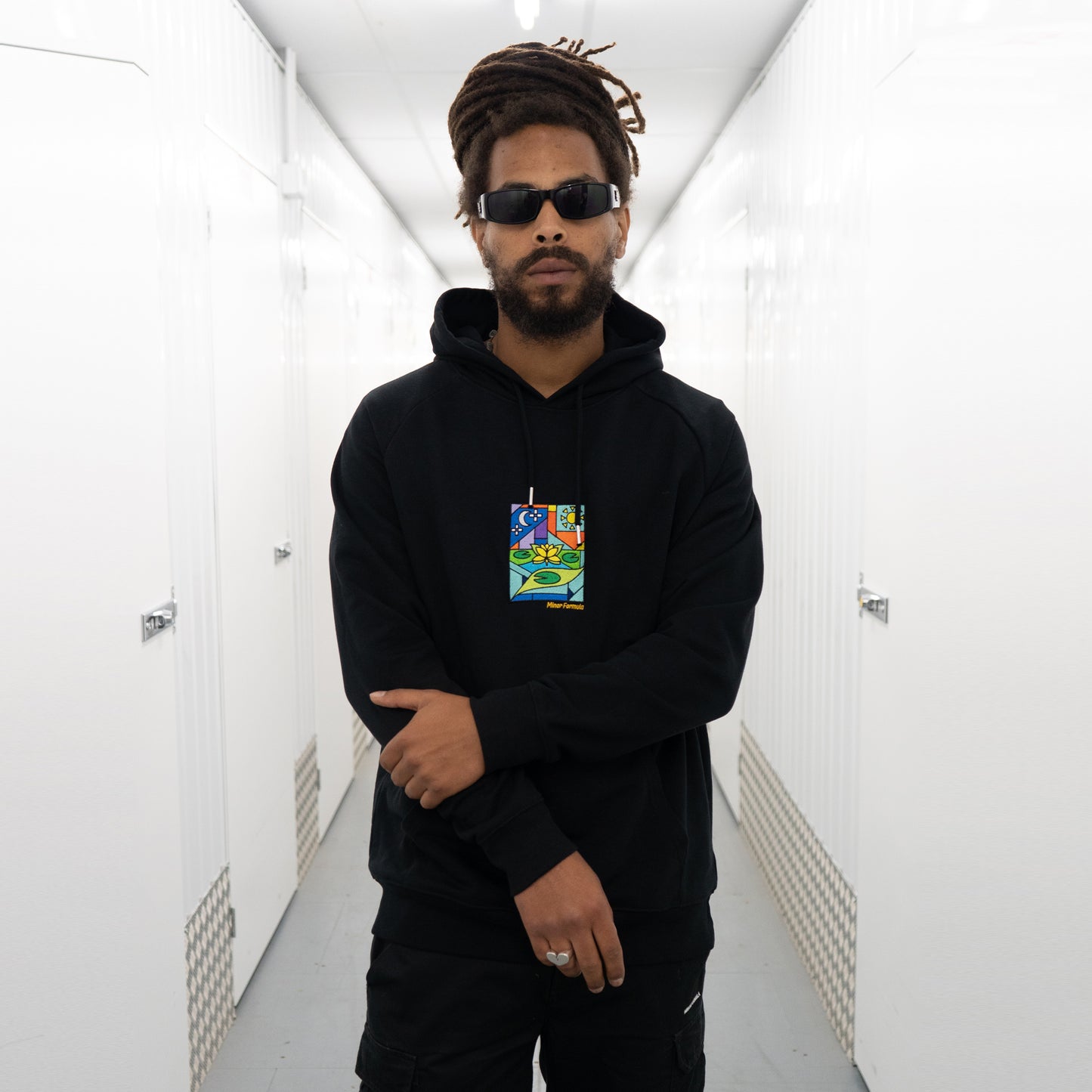 GLASS GARDEN HOODIE - BLACK