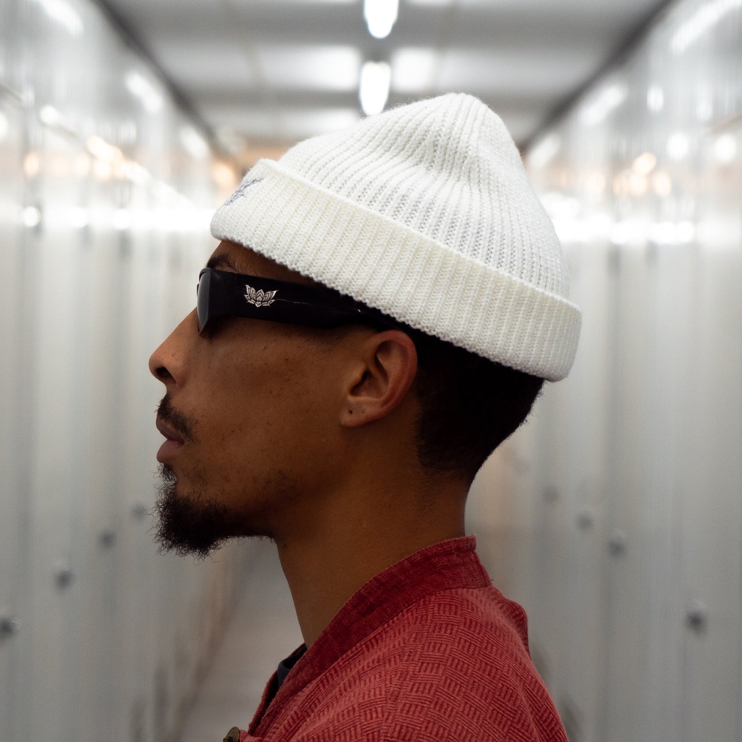 LOTUS FISHERMAN BEANIE - WHITE CHROME