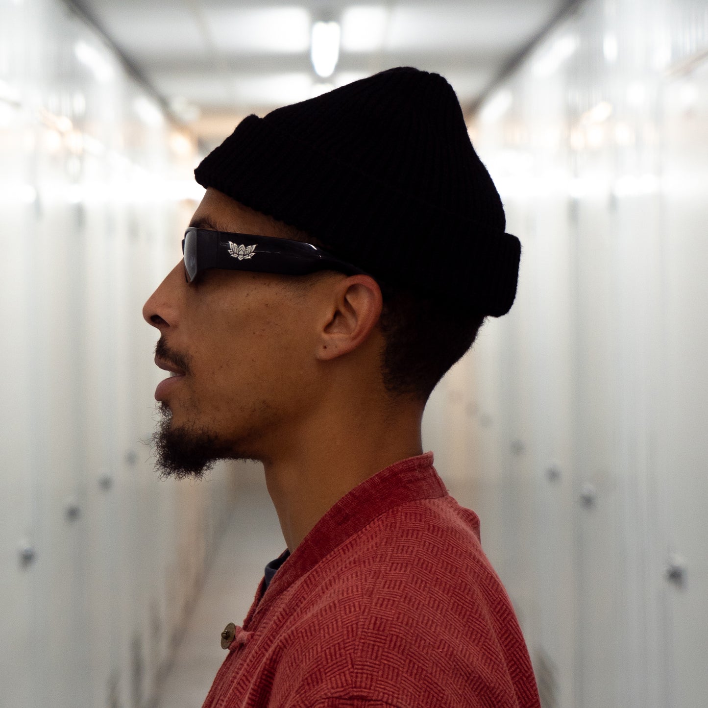 LOTUS FISHERMAN BEANIE - BLACK