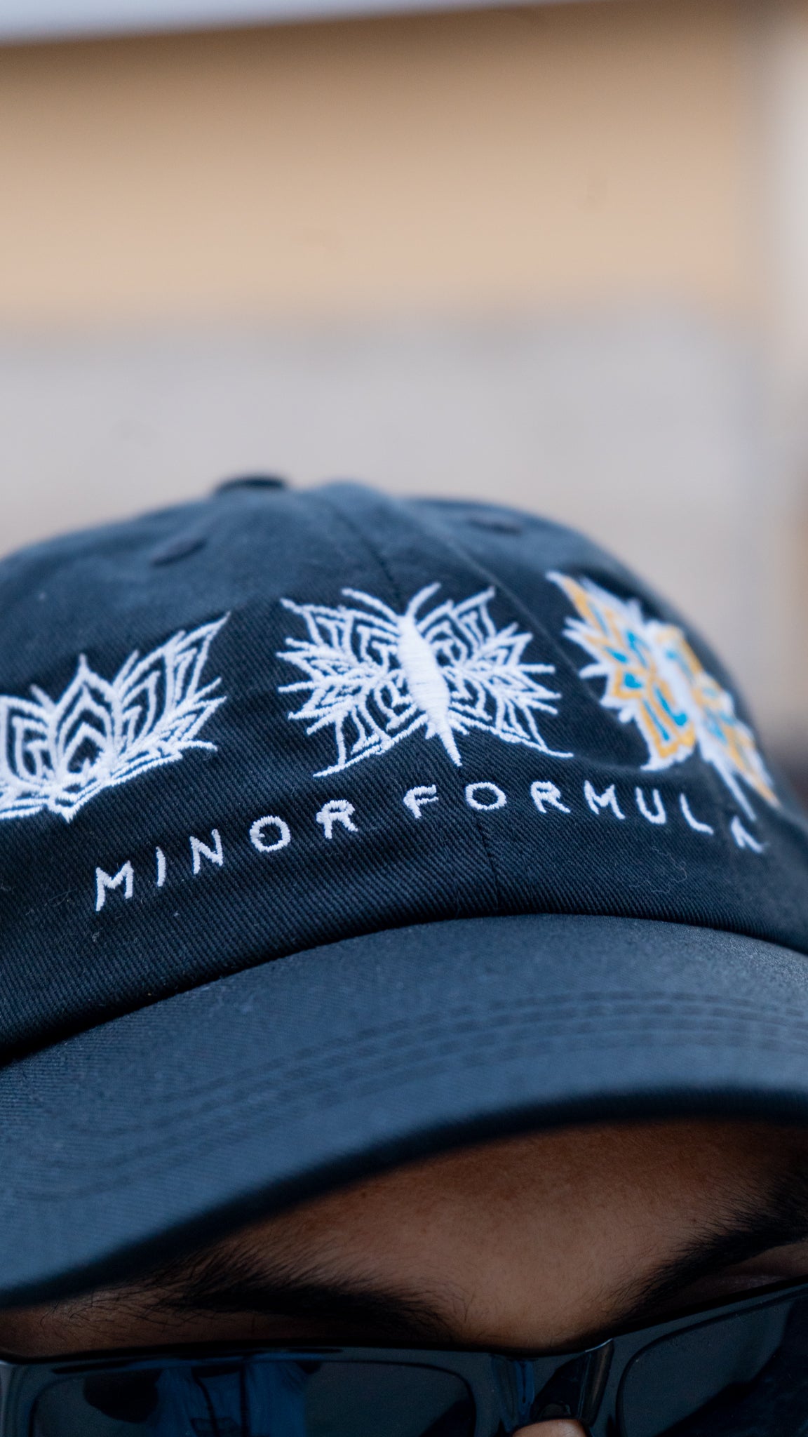 BUTTERFREE 6 PANEL - BLACK