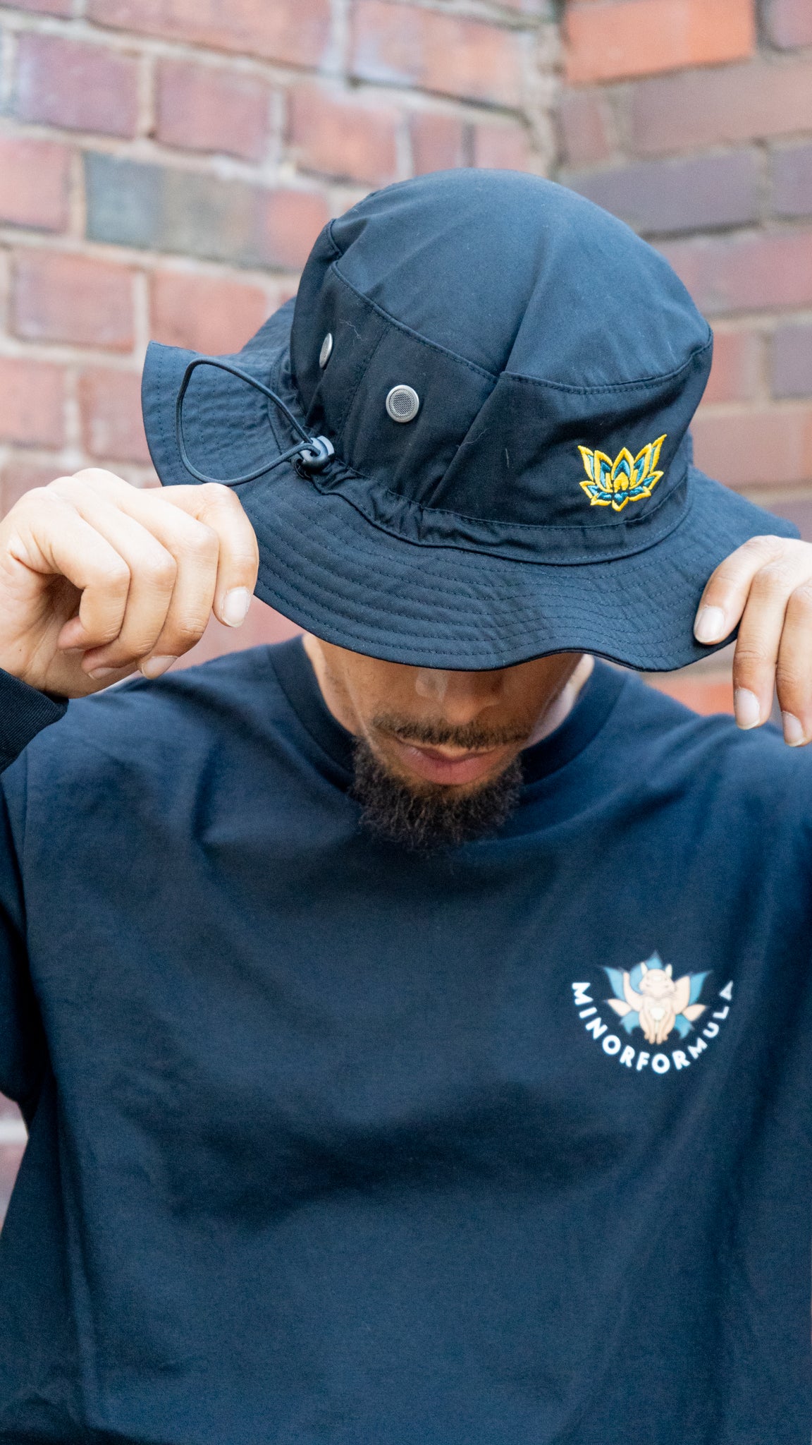 LIL LOTUS BUCKET HAT - BLACK