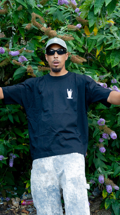 MUDRA TEE - BLACK/WHITE