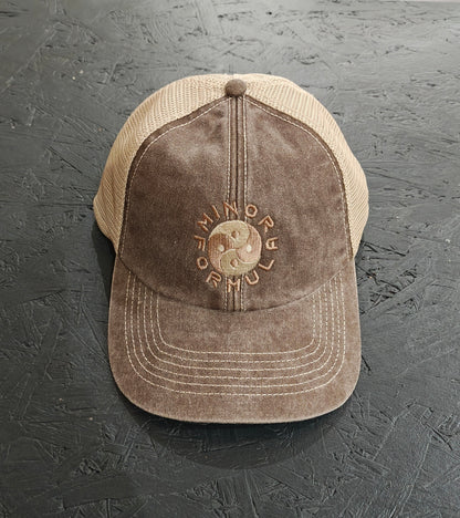 BALANCE TRUCKER CAP - OAK/STONE