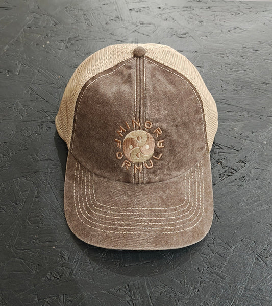 BALANCE TRUCKER CAP - OAK/STONE